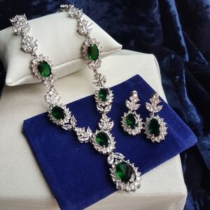 Swarovski Elements Platinum Emerald Green Diana Statement Necklace NEW